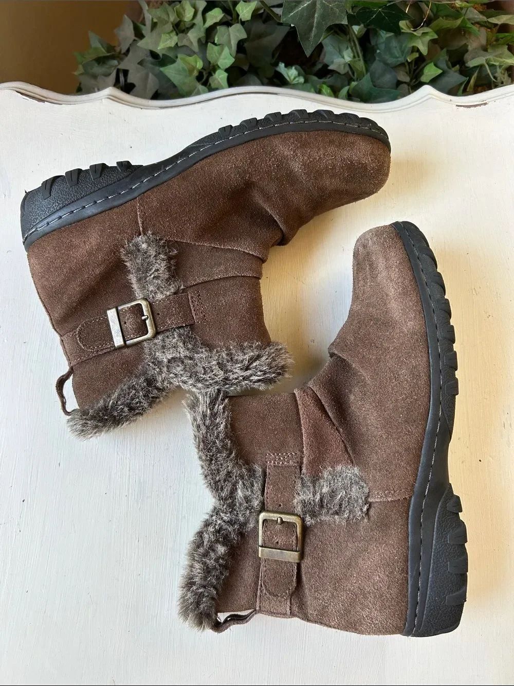 Khombu Brown Faux-Fur Trim Suede Winter Ankle Boots